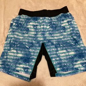 Men’s lululemons size large